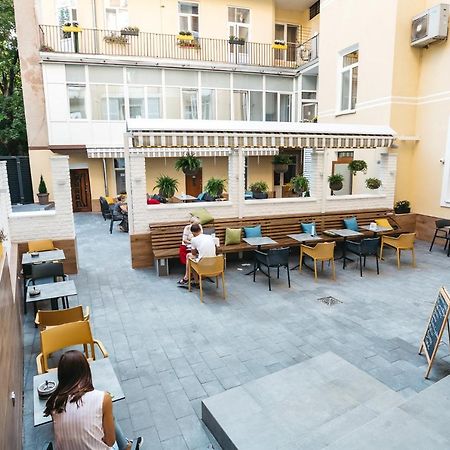 Discovery Hotel Lviv Buitenkant foto
