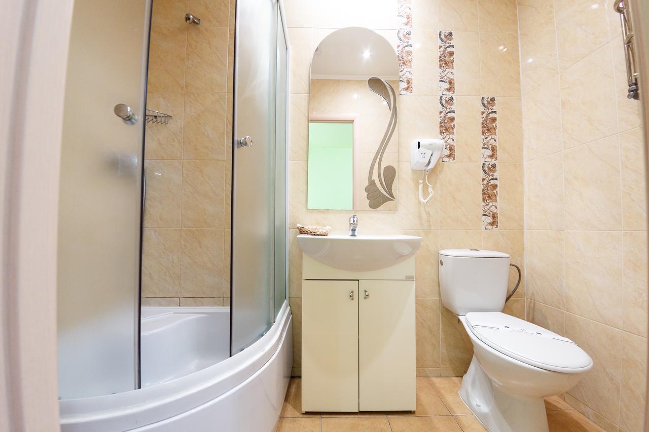 Discovery Hotel Lviv Buitenkant foto