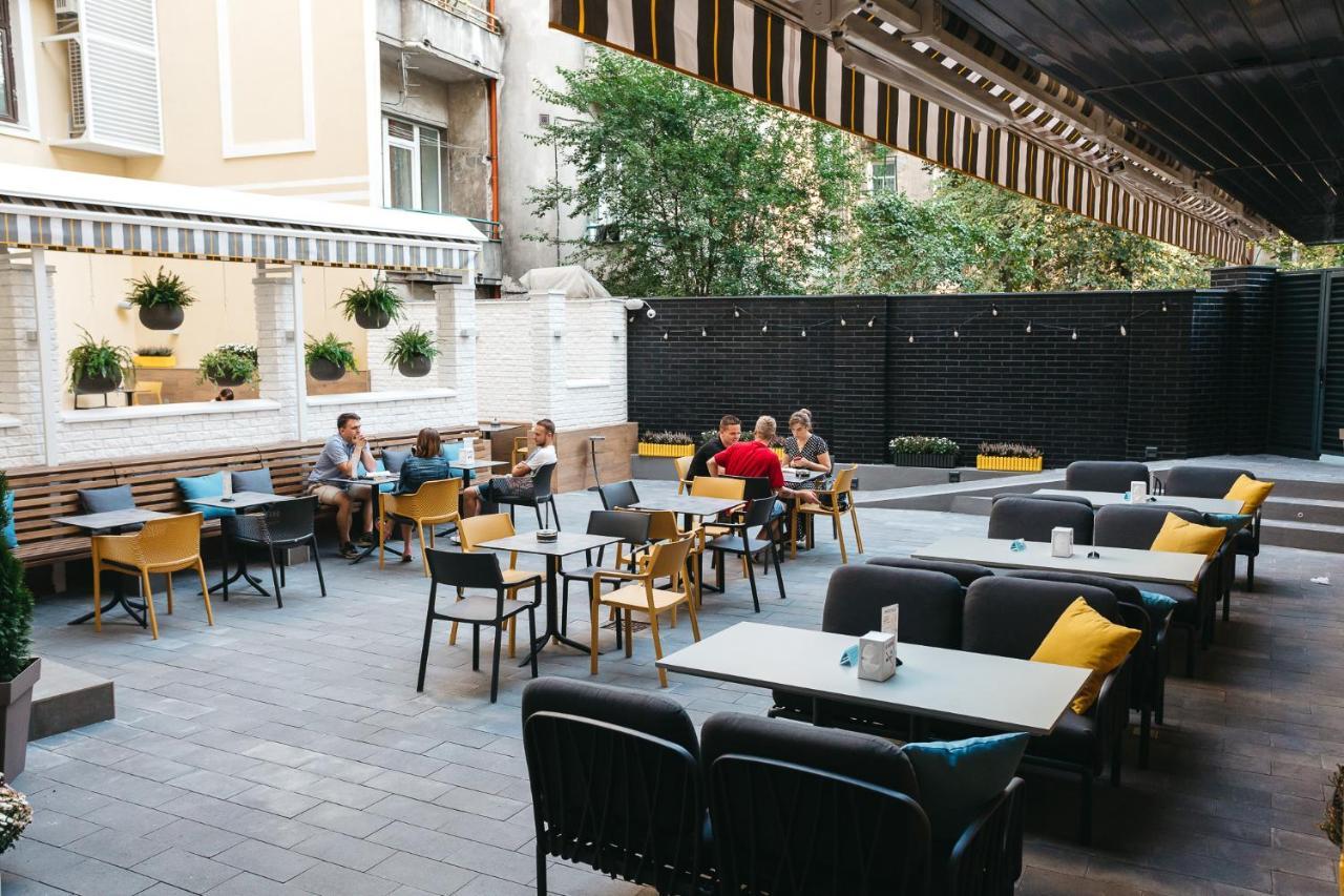 Discovery Hotel Lviv Buitenkant foto